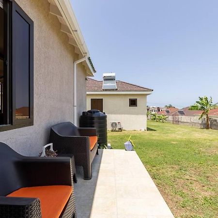 Sun Shine Luxury Villas 2 Bedroom Pool & Gym Ocho Rios St Ann Екстер'єр фото