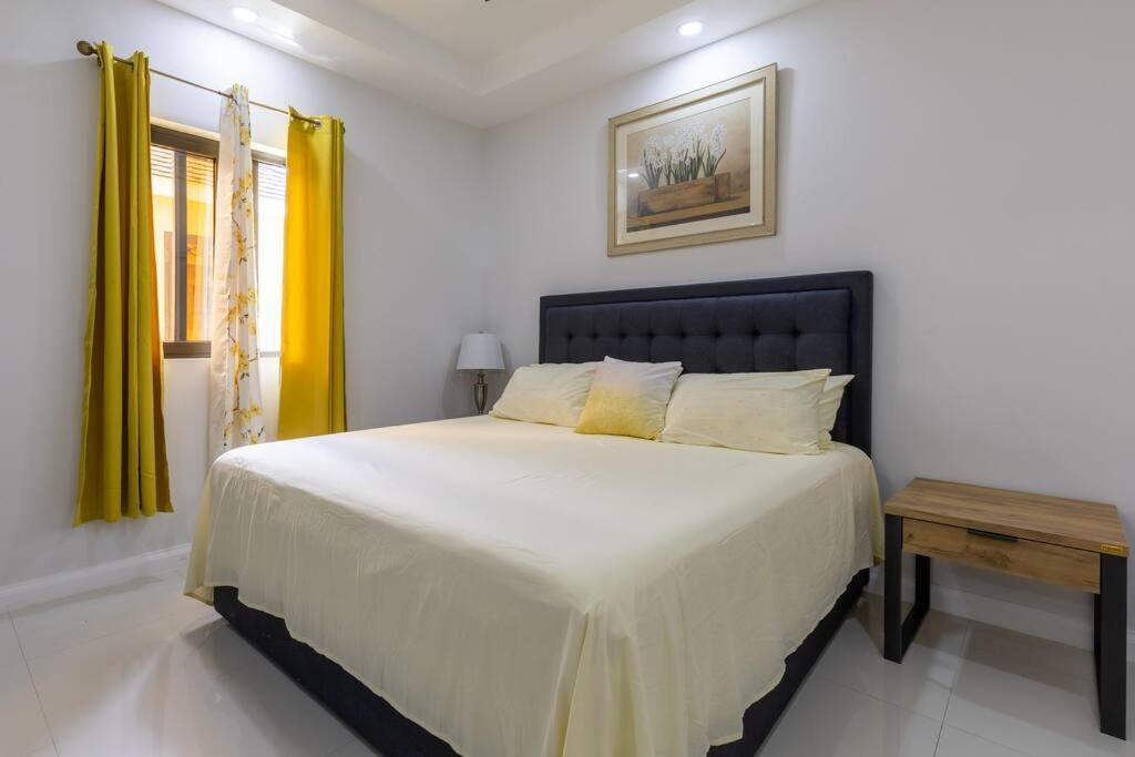 Sun Shine Luxury Villas 2 Bedroom Pool & Gym Ocho Rios St Ann Екстер'єр фото